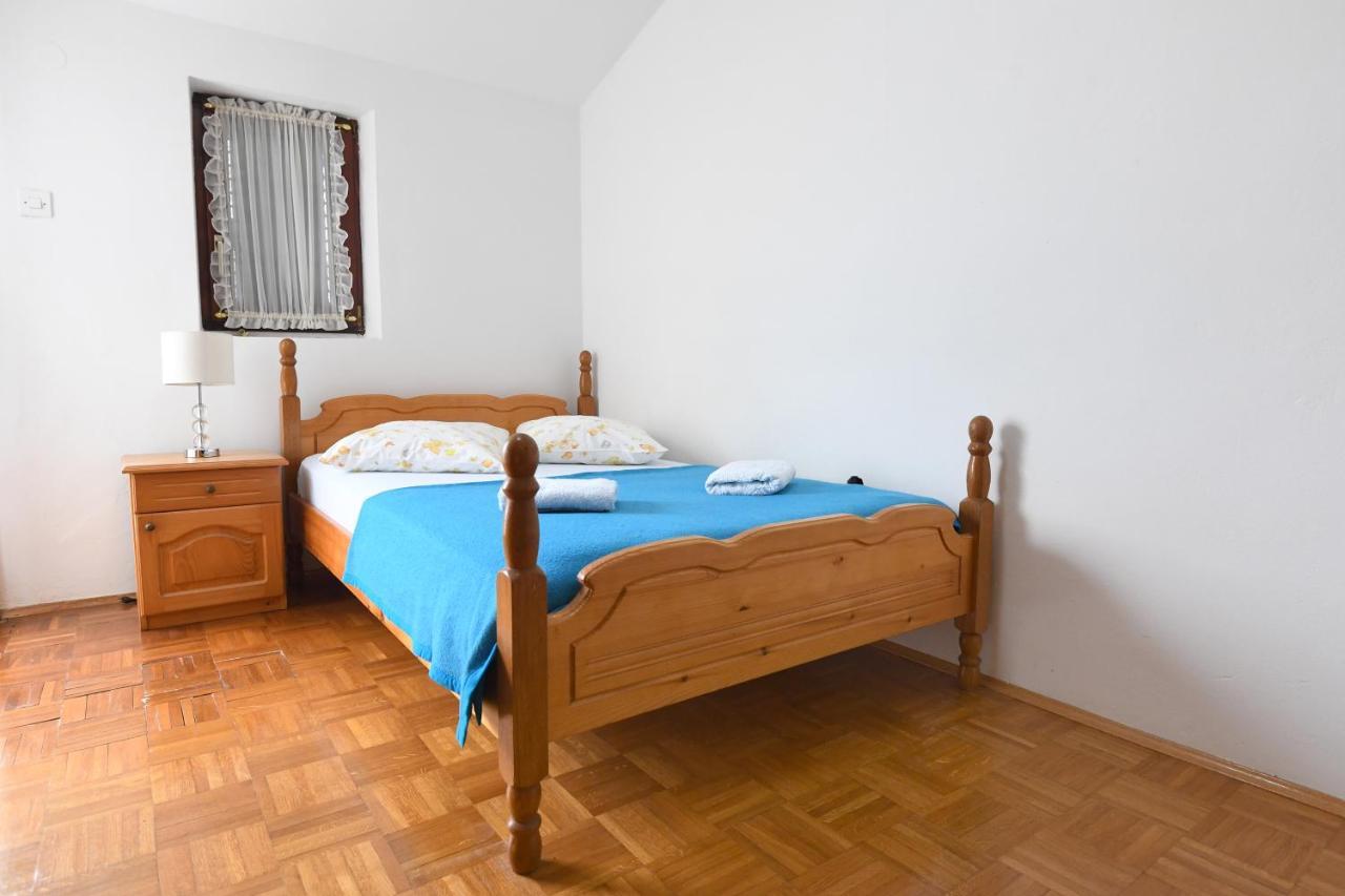 Apartmani Erna Pasman Exterior photo