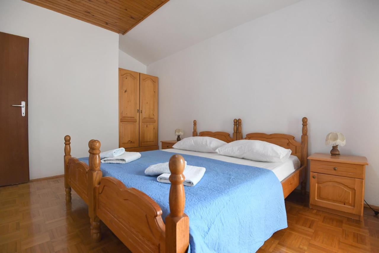 Apartmani Erna Pasman Exterior photo
